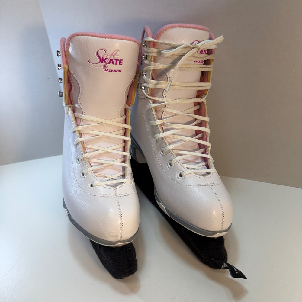 SoftSkate Jackson Figure Skates Youth Kids Size 5 White Pink With Bag And Guards
